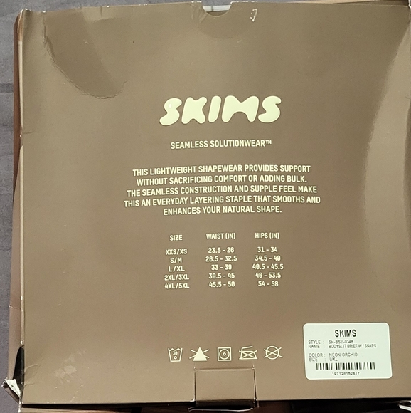 Skims - Picture 4 of 4